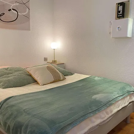 T1 Avec Climatisation, Balcon Et Cuisine Equipee - Fr-1-553-249 * Balaruc-les-Bains